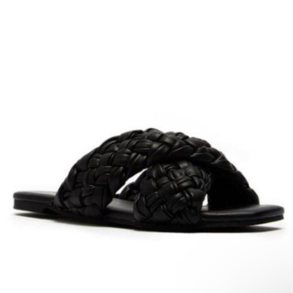 QUPID💘 NEW BRAIDED BLACK SLIDE SANDAL